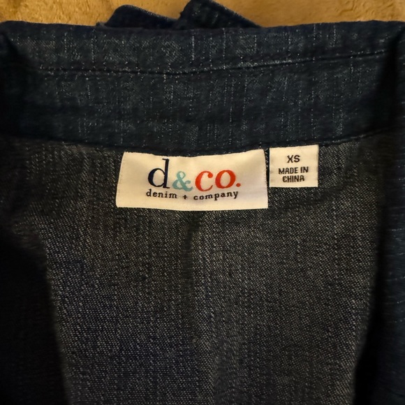 Denim & Co. Stretch Denim Embroidered
Button Front Vest XS - Picture 12 of 14